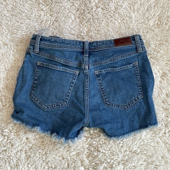 Hollister Shorts Womens Size 5 w27 Blue Denim Curvy Mom Button Fly Cut Off - Picture 6 of 8